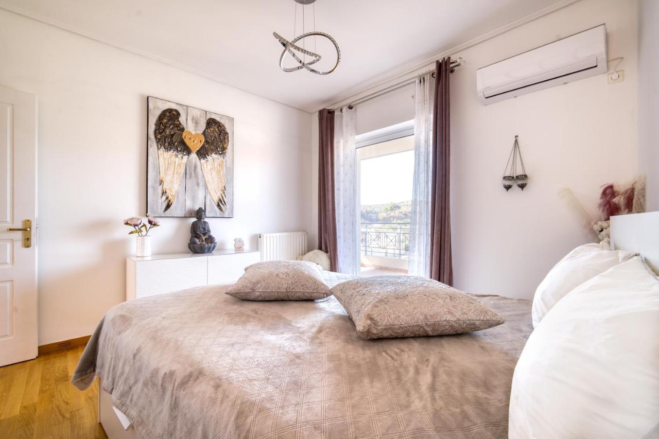 Sea & Mountain Apartment Close To Port And City Lávrion エクステリア 写真