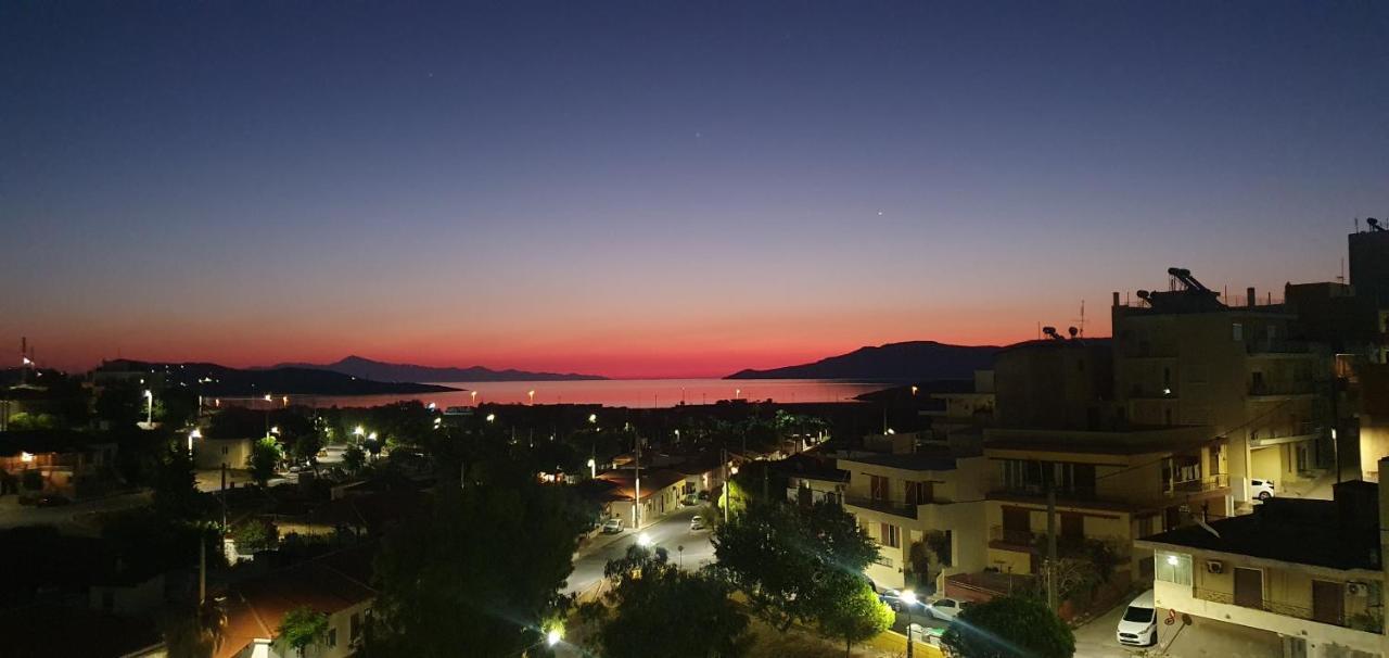 Sea & Mountain Apartment Close To Port And City Lávrion エクステリア 写真