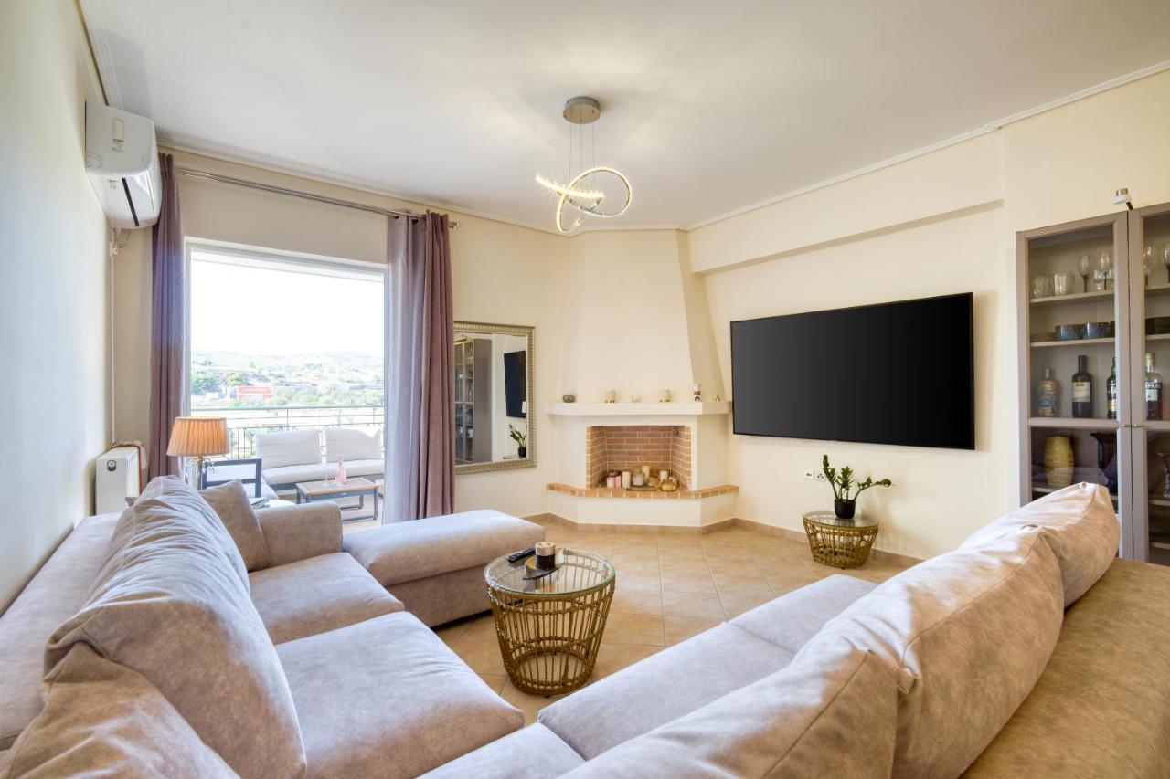 Sea & Mountain Apartment Close To Port And City Lávrion エクステリア 写真