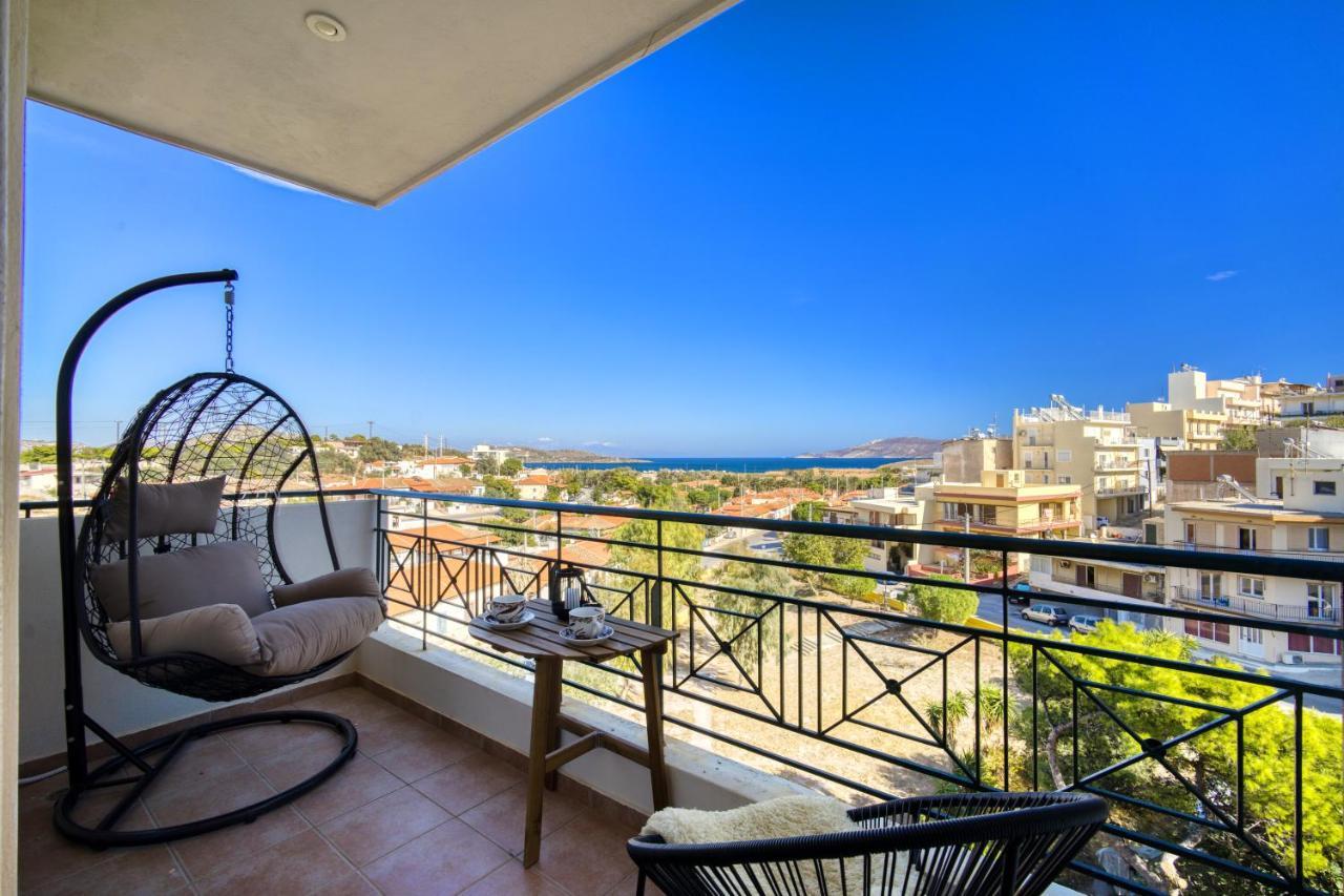 Sea & Mountain Apartment Close To Port And City Lávrion エクステリア 写真