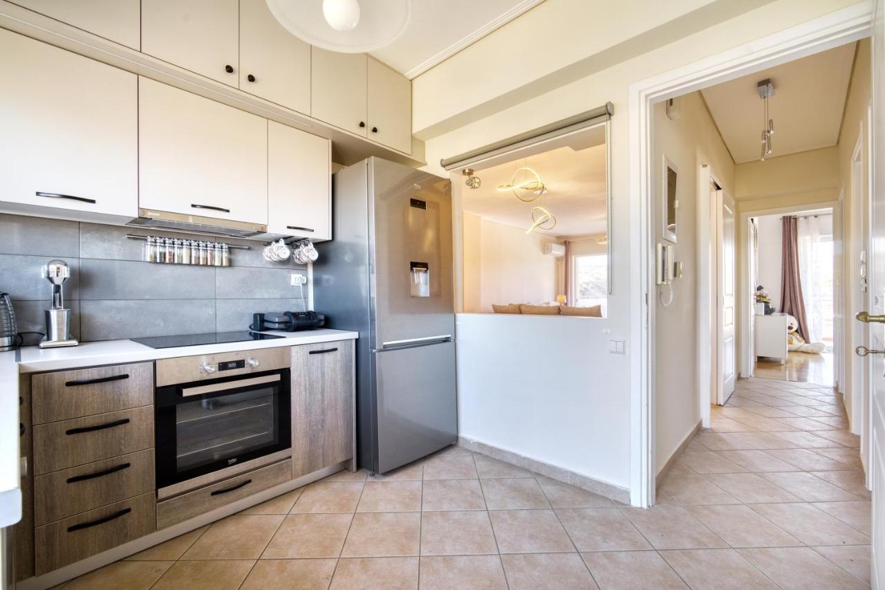 Sea & Mountain Apartment Close To Port And City Lávrion エクステリア 写真