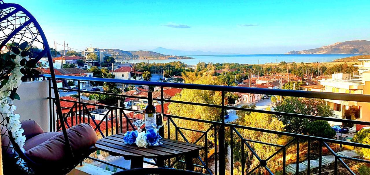 Sea & Mountain Apartment Close To Port And City Lávrion エクステリア 写真